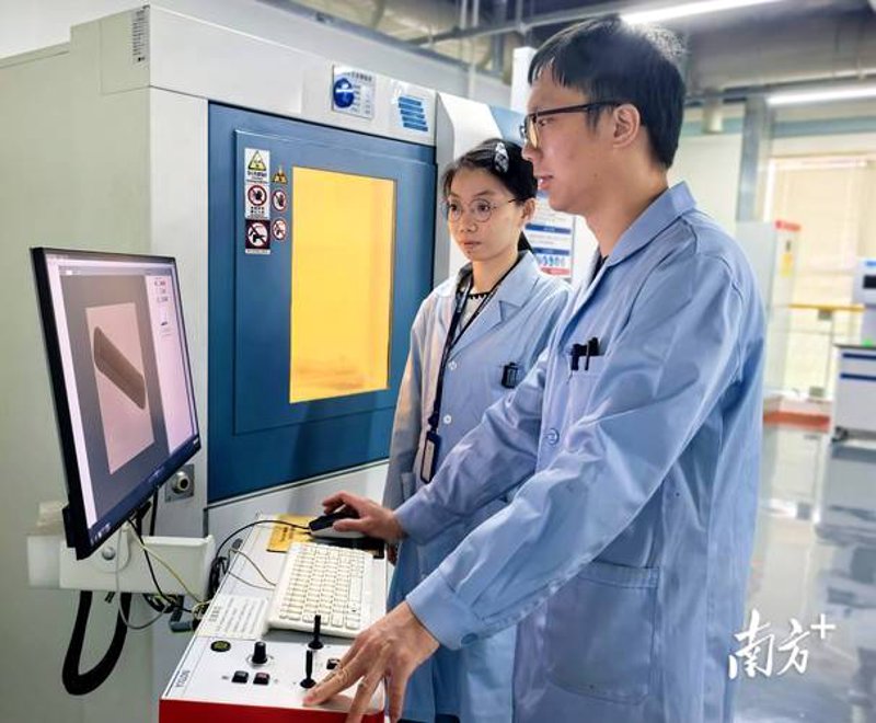 电子元件：推动万物互联的微小部件